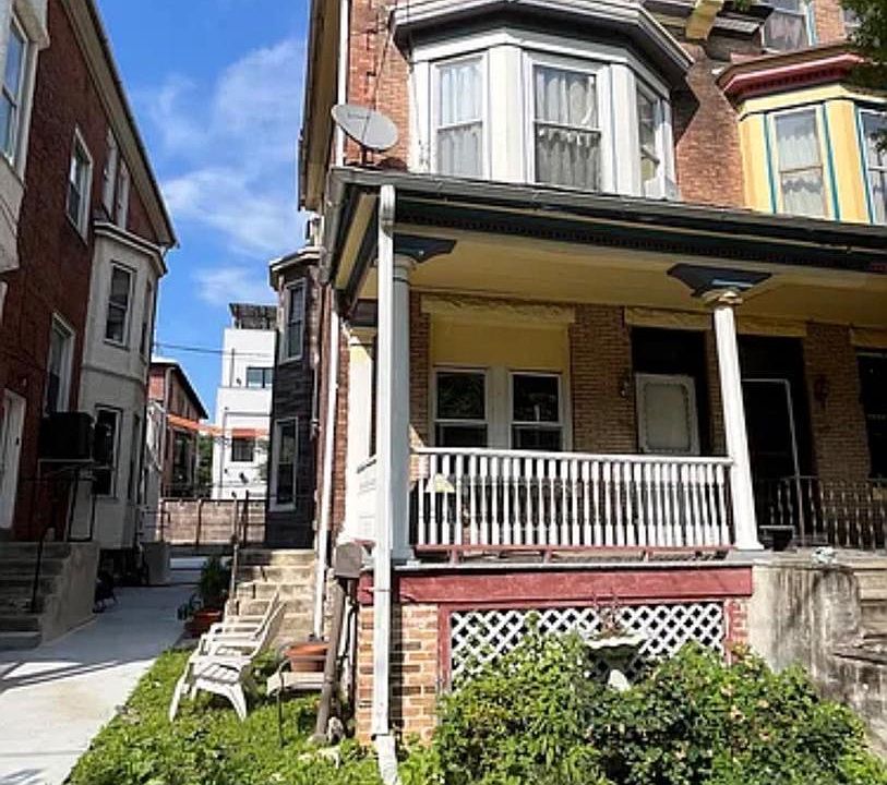 1st image of 819 S Saint Bernard St
