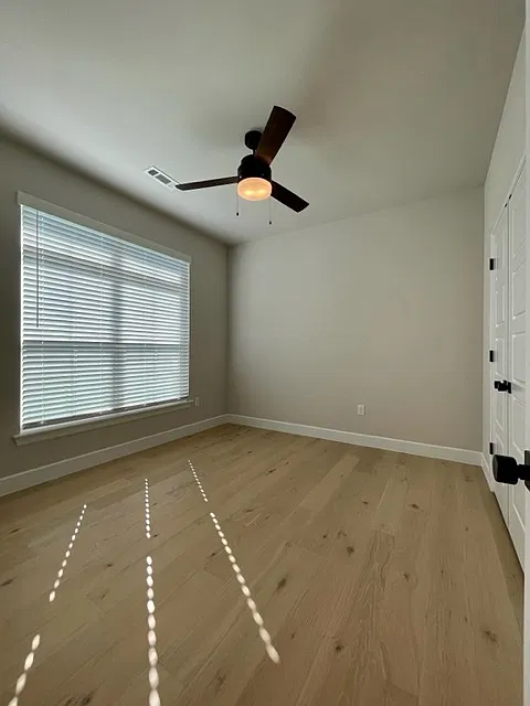 1001 Parker Lane - 1 — Photo 4