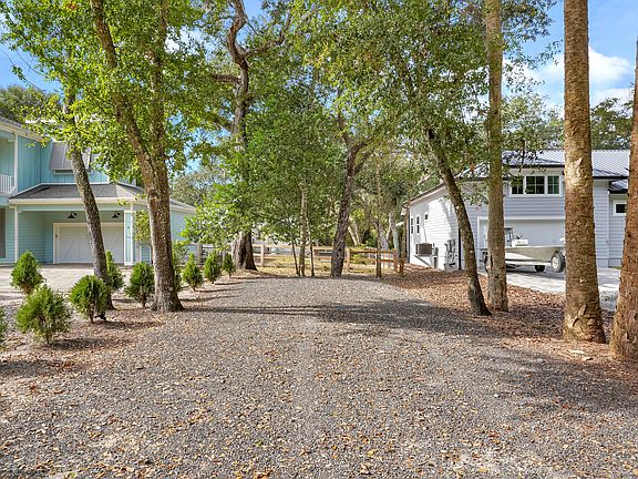 3rd image of 6 N Hammock Preserve Ln