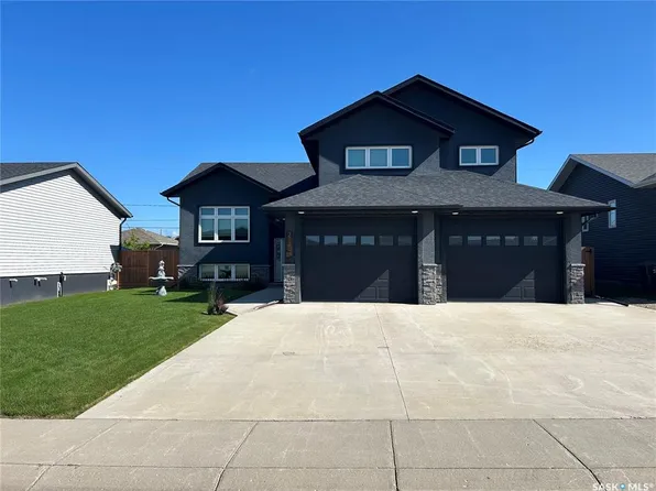 214 Elizabeth STREET, Melfort, SK S0E 1A0