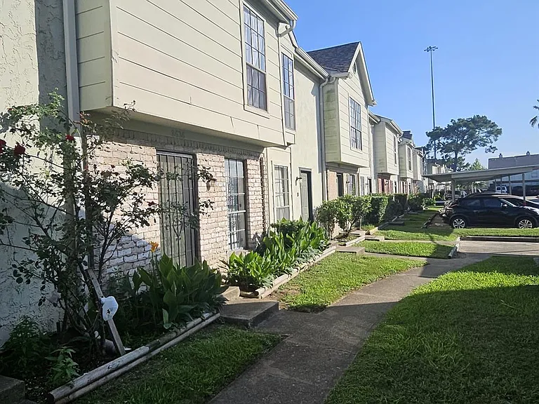 8636 Village Of Fondren Dr #8636 — Photo 33