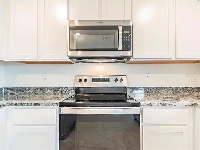 649 Sunlit Coral St — Photo 5