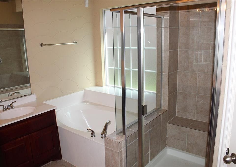 1st image of 5594 Brookhill Ln