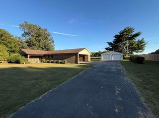 5543 Fair Oaks Dr, Union City, TN 38261