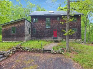 95 Old Usquepaugh Rd, Richmond, RI 02892