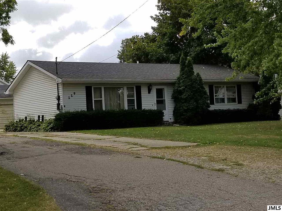 1st image of 119 S Sherman St