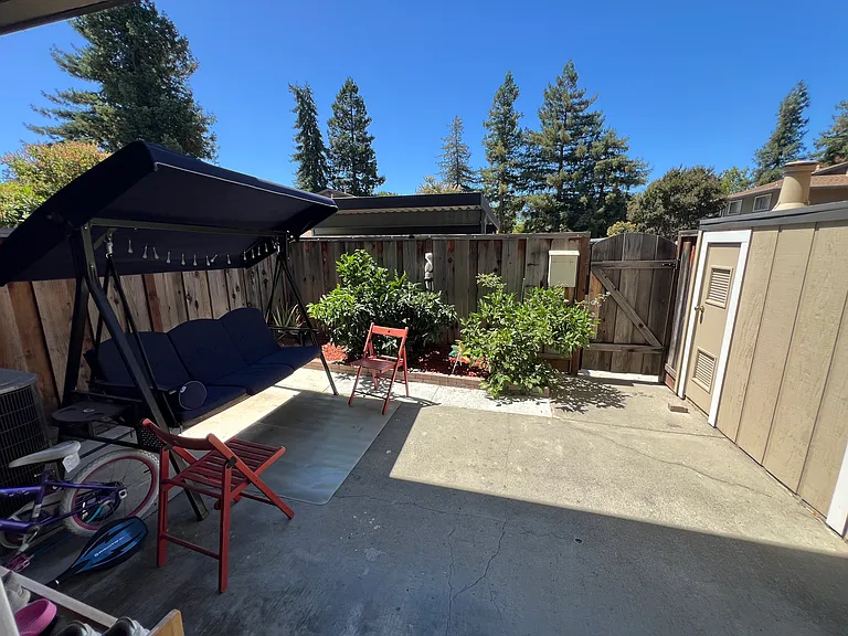 3706 Oxford Cmn — Photo 36
