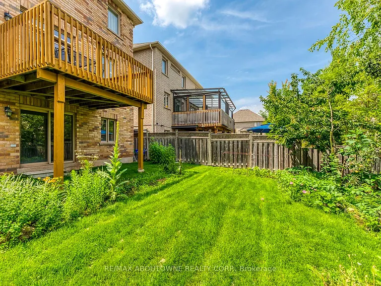2481 Taylorwood Dr — Photo 49