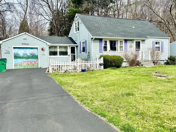 25 Patricia Avenue, Fishkill, NY 12524