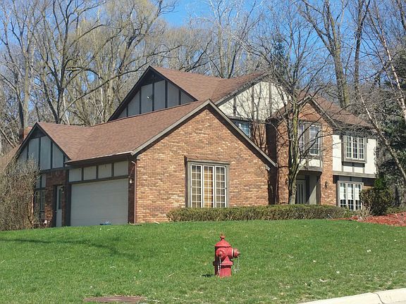 2nd image of 23480 Coventry Woods Ln
