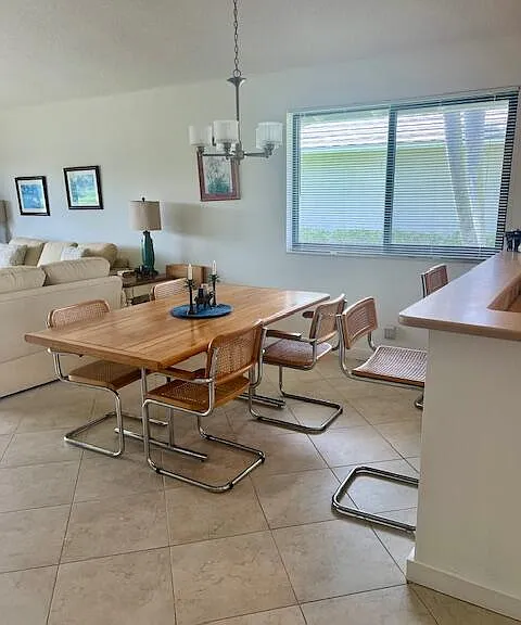311 Club Dr — Photo 4