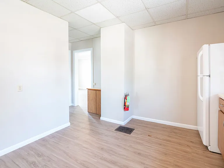 2110 College St - Cedar Falls — Photo 19