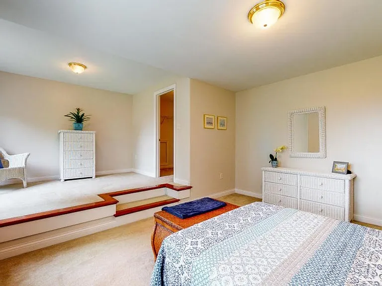7703 Wolfpen Ridge Dr — Photo 15