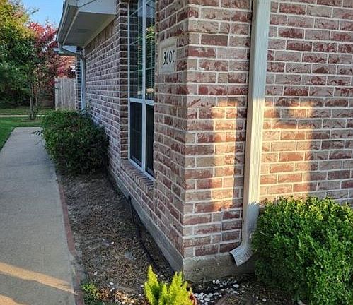 2nd image of 3600 Hollyhock St