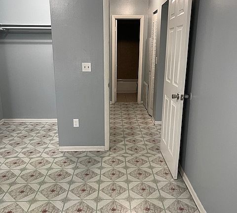 3rd image of 601 Herb Hudson Ct #607