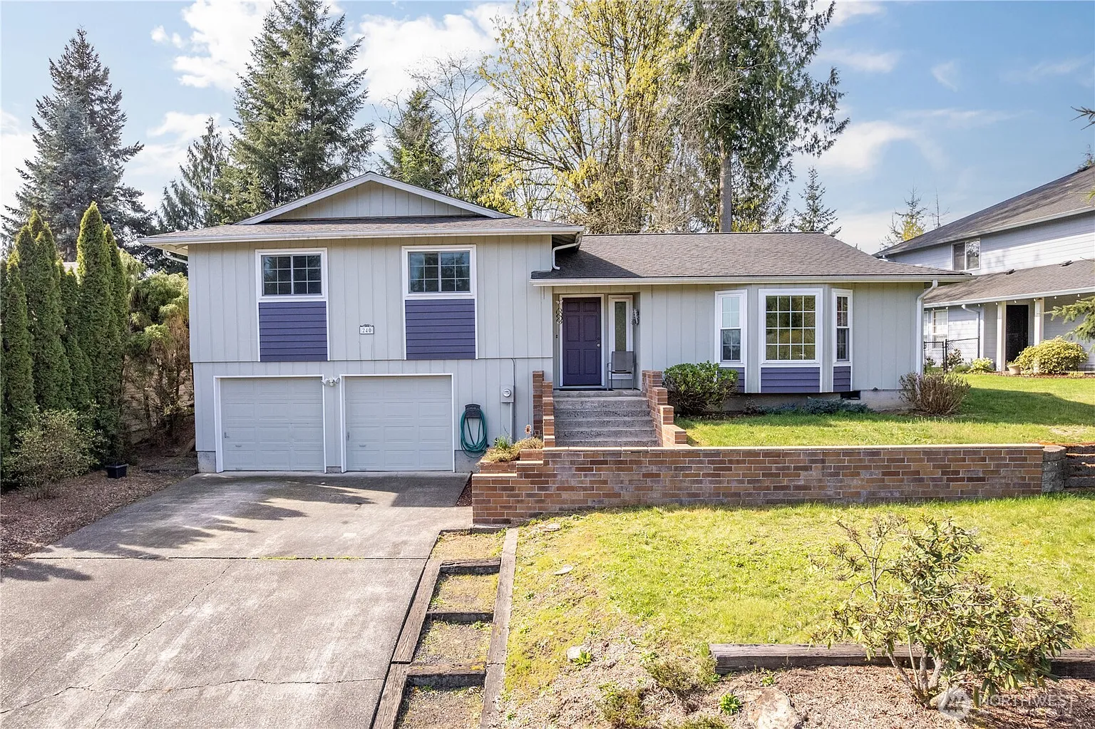 240 St. James Place photo 1