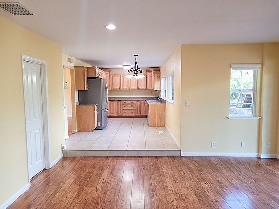 4th image of 1677 Alby Ct
