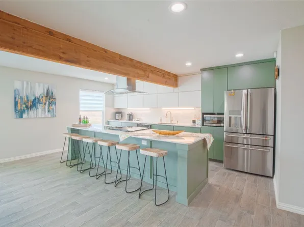 200 McFarland Ln, Weatherford, TX 76088