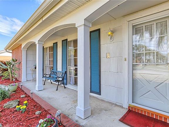3rd image of 3540 Overland Dr