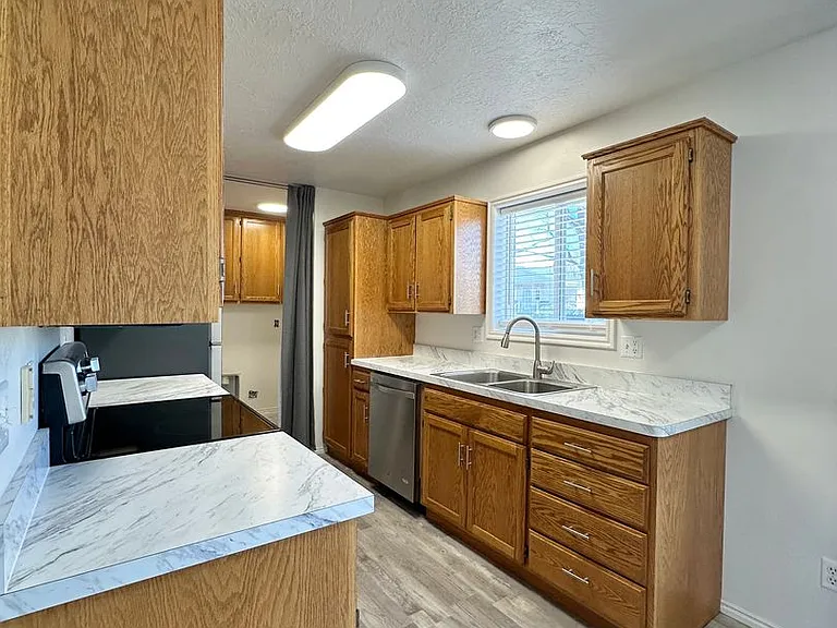 274 Randy Dr — Photo 5