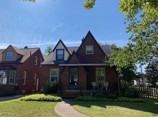 16709 Woodbury Ave, Cleveland, OH