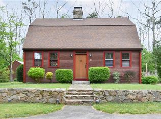 29 Small Pox Trl, Richmond, RI 02892