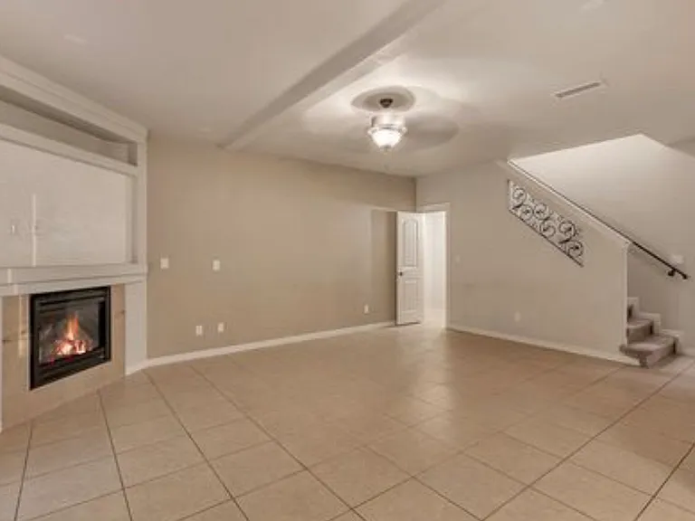 7433 Gulf Creek Dr — Photo 5