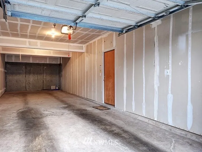 Tandem Garage
