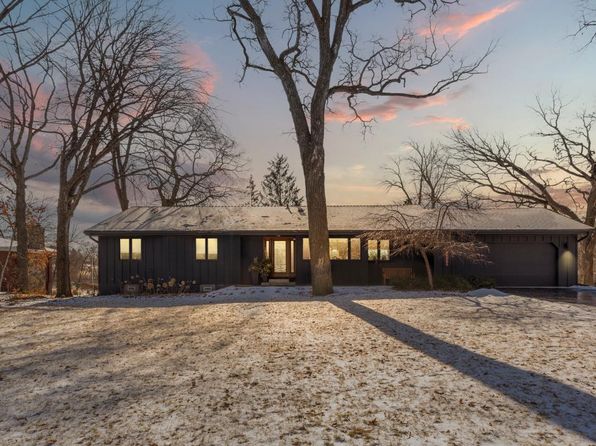 24295 Wood Dr, Shorewood, MN 55331