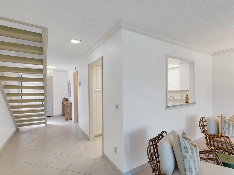 300 Harbour Dr #308E — Photo 17