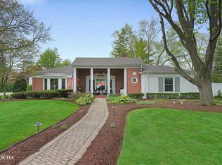 1421 Garfield Ave, Aurora, IL 60506