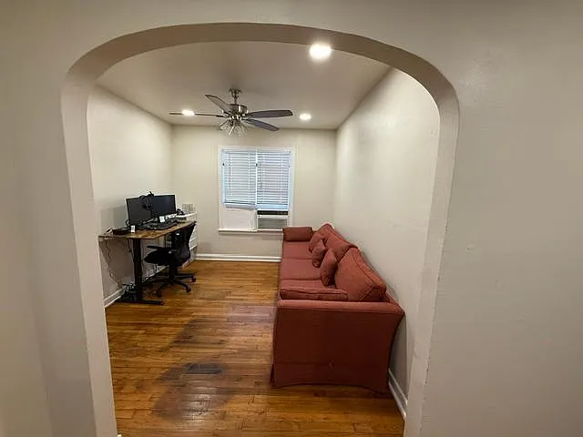 1727 Donaldson Ave — Photo 11