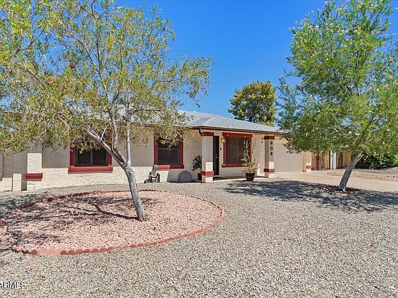 3rd image of 908 W LAGUNA AZUL Avenue