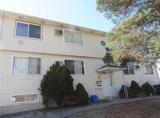 860 Douglas Ave #2, Providence, RI 02908