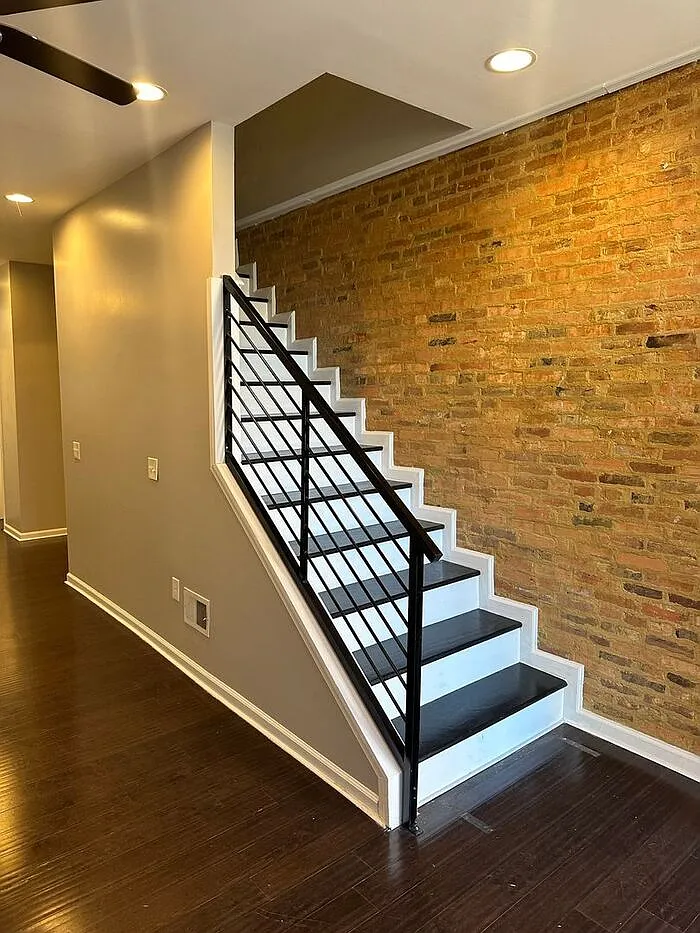 4 bed, 2.5 bath, $2,100 — Photo 1
