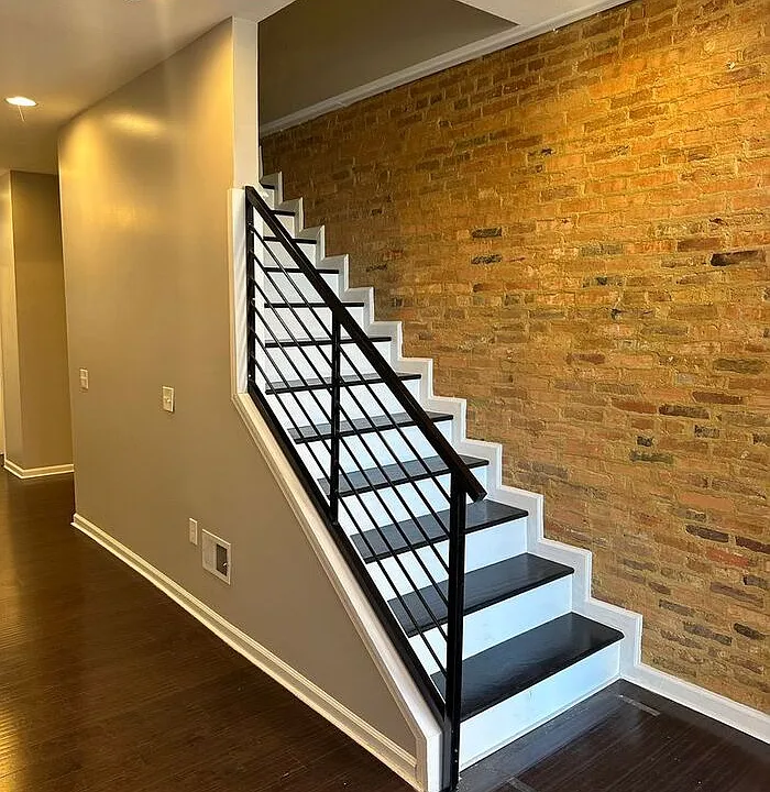 1099 W Fayette St