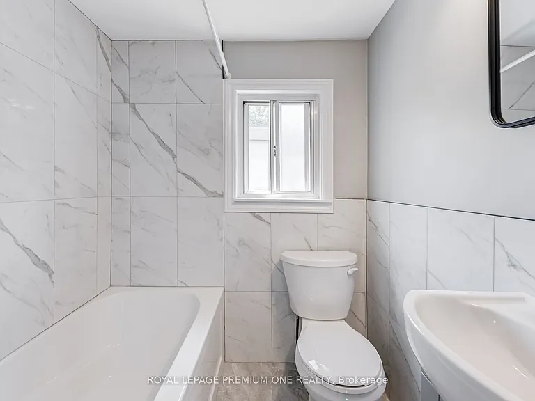 79 25th St #2 — Photo 31