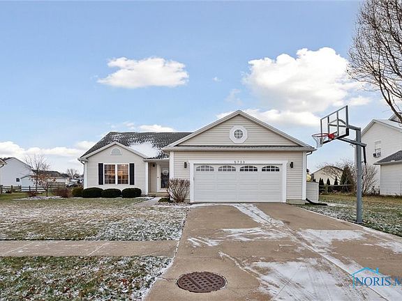 3rd image of 5733 Blue Grass Dr