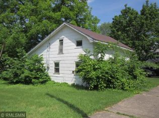 1004 3rd Ave NW, Faribault, MN 55021