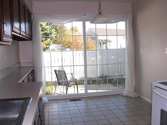5th image of 42138 Roscommon Dr #281