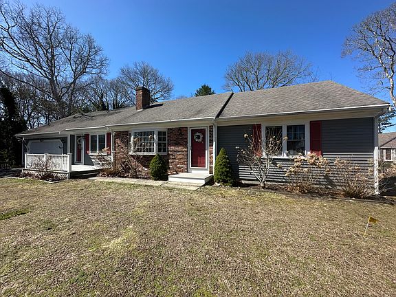 2nd image of 15 Adrienne Drive
