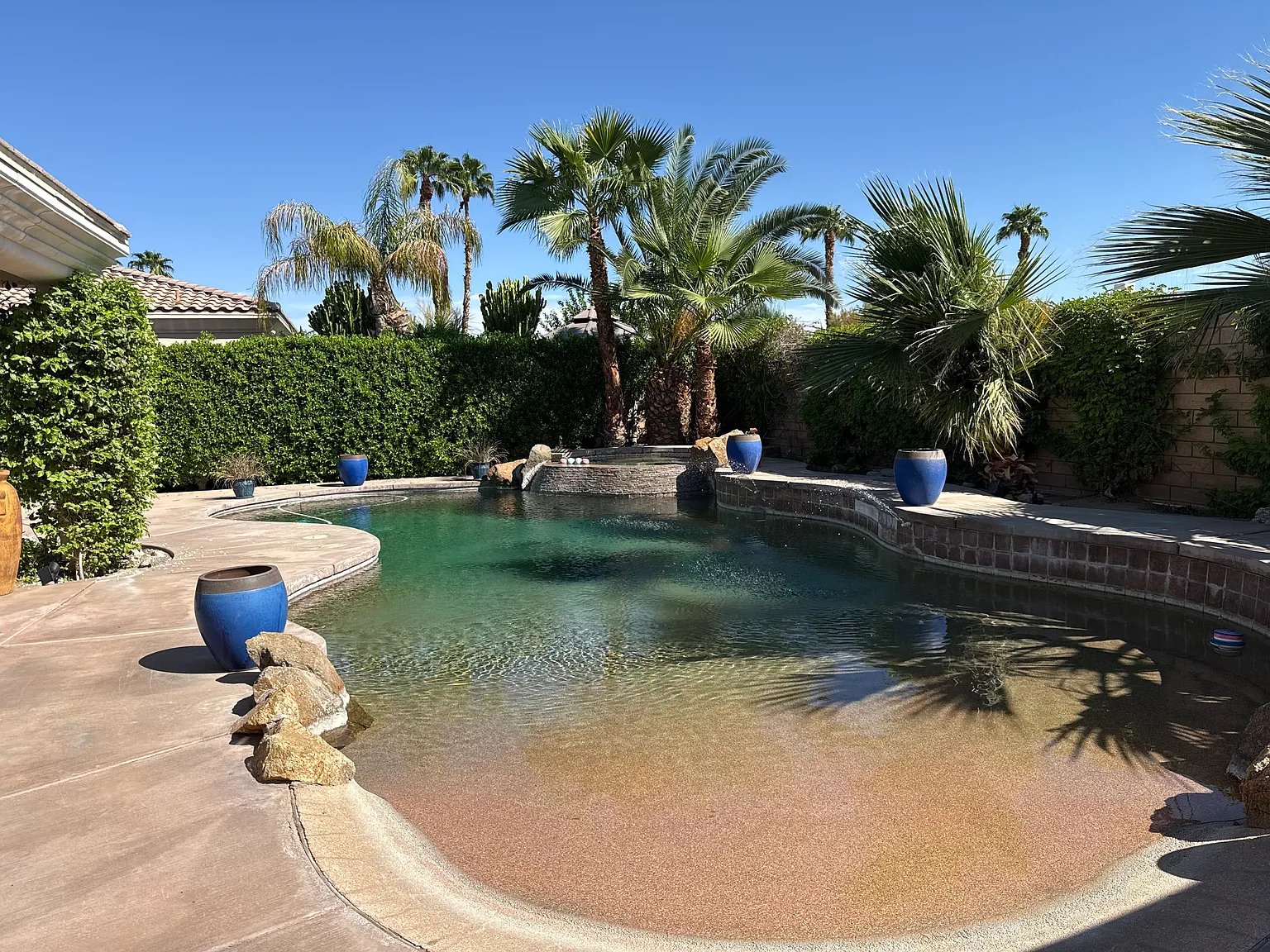 3 bed, 3277 sqft, $8,500 — Photo 3