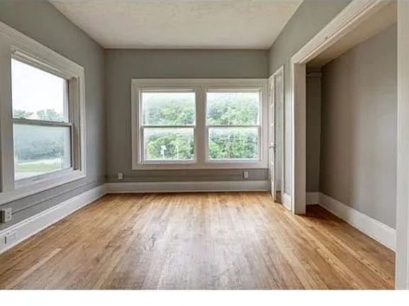 5th image of 14120 Superior Rd #7