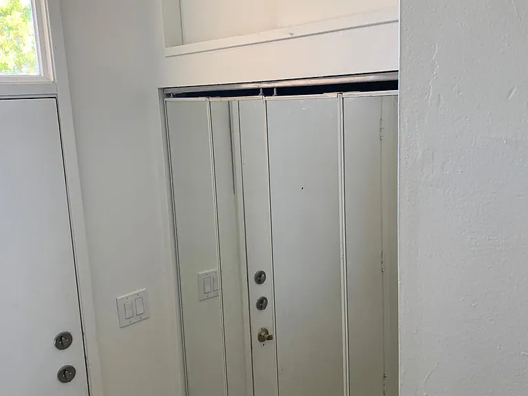 281 W Park Dr #2 — Photo 36