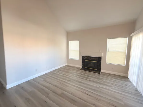 5125 W Reno Ave APT 2057, Las Vegas, NV 89118