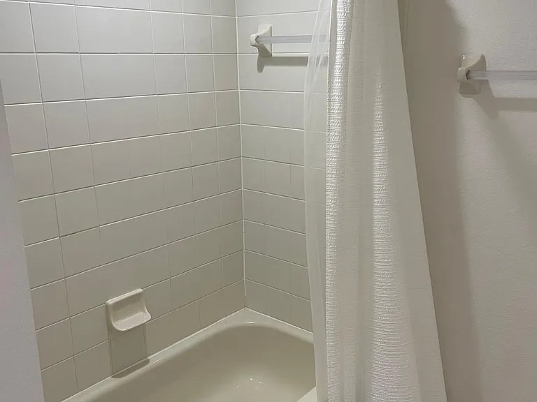 658 Sierra Cir — Photo 17