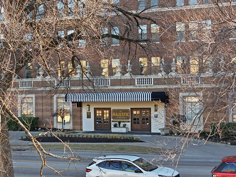 The Majestic on the Plaza — Photo 85