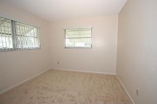 4th image of 2208 Gladiola Dr