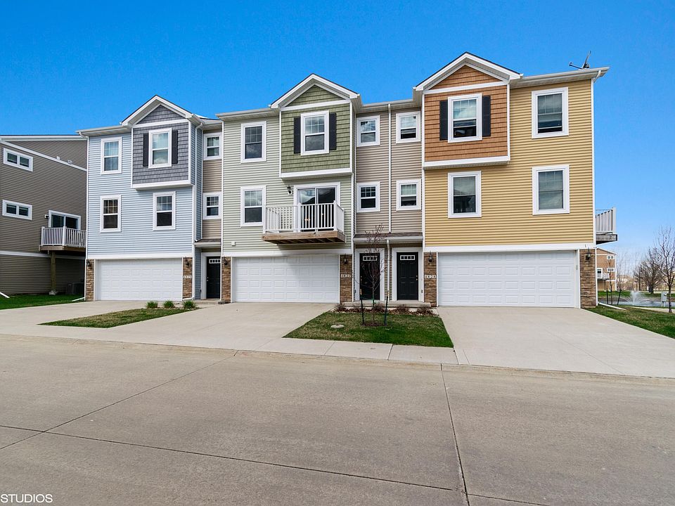 1st image of 4824 NE McDougal Ln