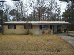 2611 Edgewood Dr, Meridian, MS 39307
